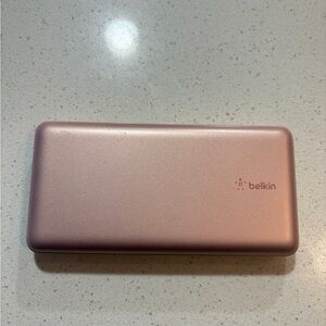 Belkin Rose Pink Power Bank 20000K
